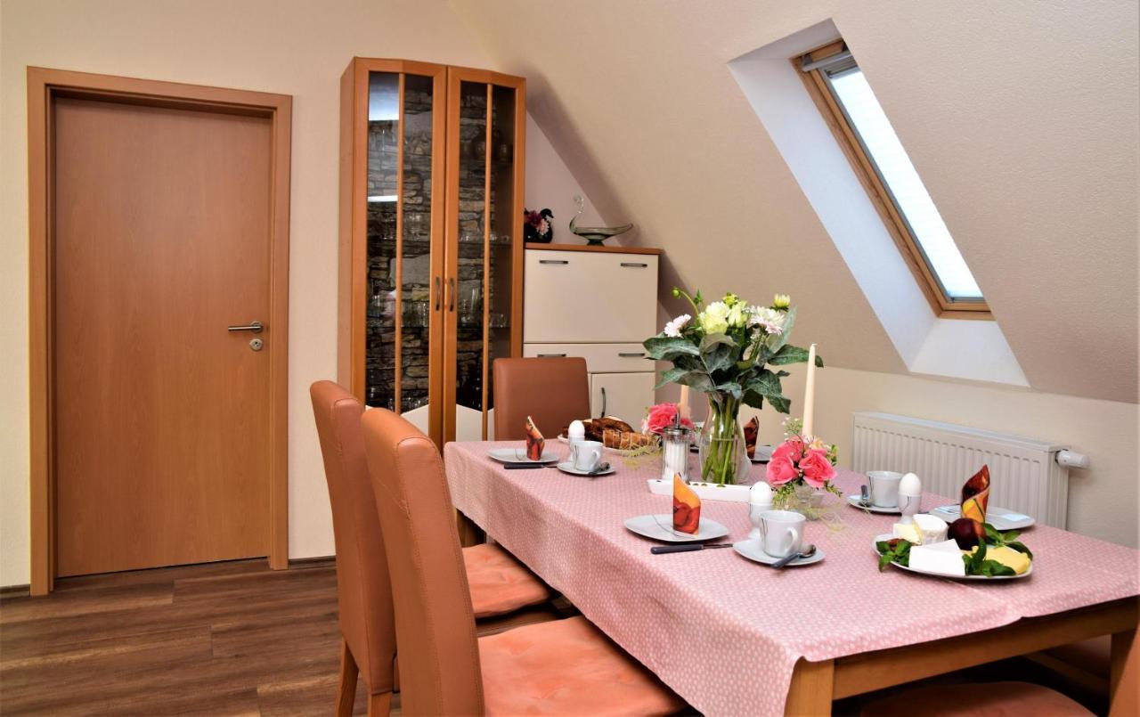 Ferienwohnung Anneliese Am Stadttor Hornbach Bagian luar foto