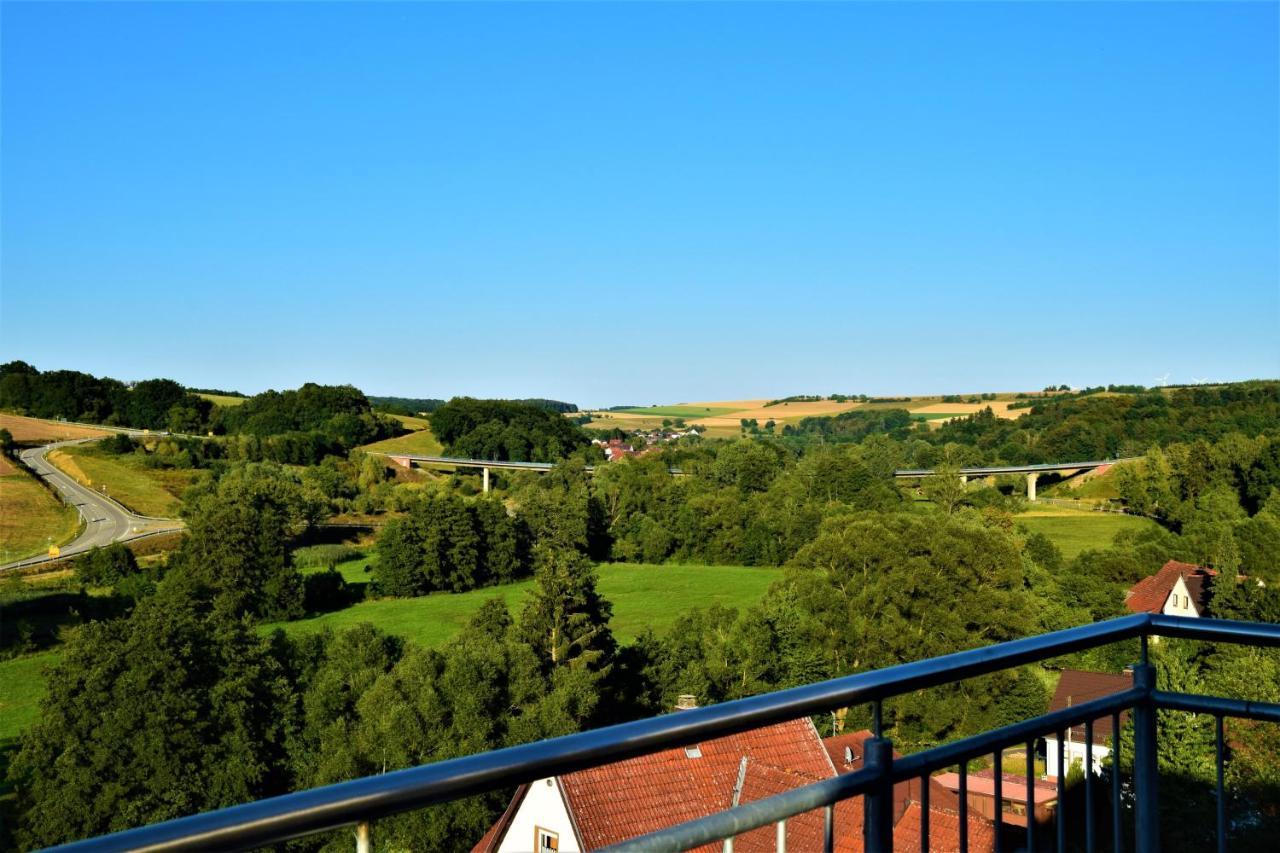 Ferienwohnung Anneliese Am Stadttor Hornbach Bagian luar foto